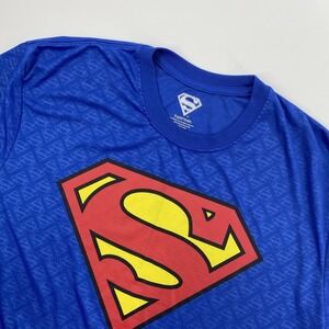 Superman T Shirt Mens Extra Large Gray DC Comics Performance Superhero Comiccore